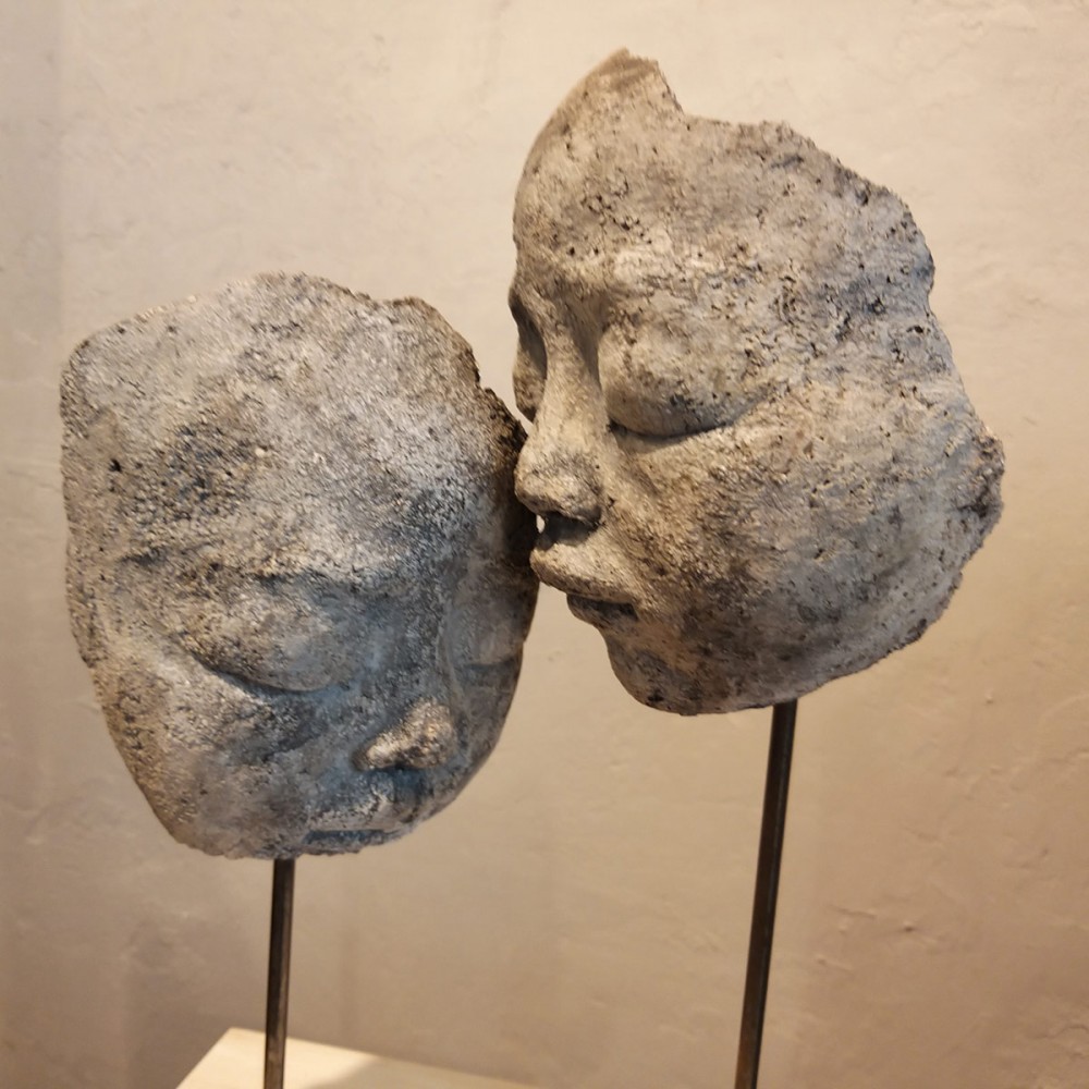 Sculpture de Evelyne Galinski Ula-Ue en terre